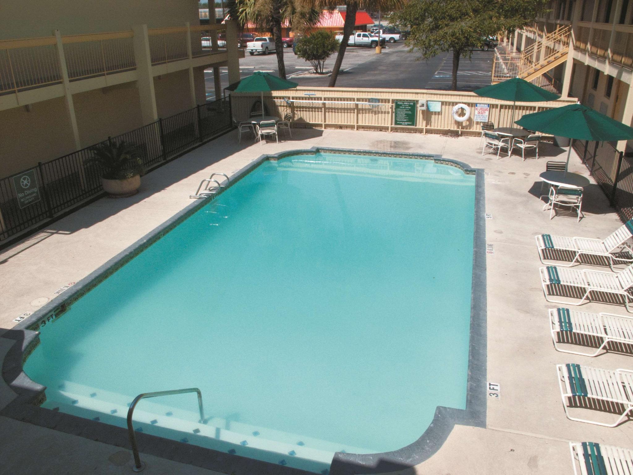 La Quinta Inn By Wyndham San Antonio I-35 N At Rittiman Rd Екстериор снимка