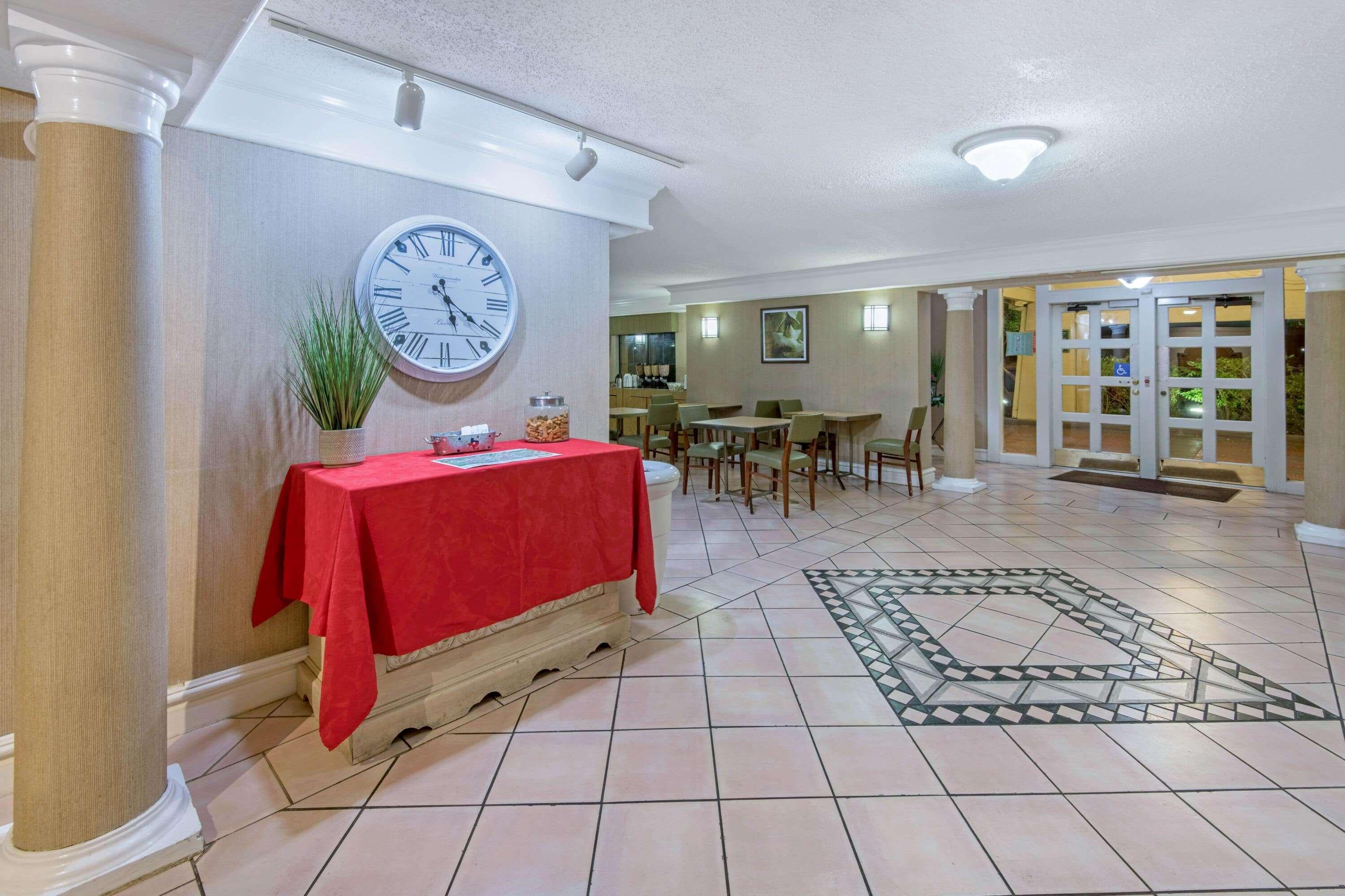 La Quinta Inn By Wyndham San Antonio I-35 N At Rittiman Rd Екстериор снимка